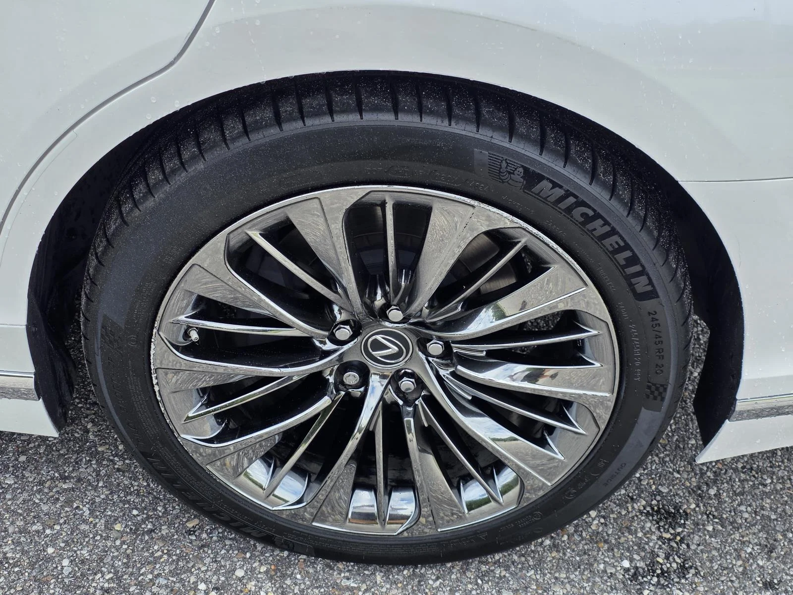 2020 Lexus LS Base - Photo 36