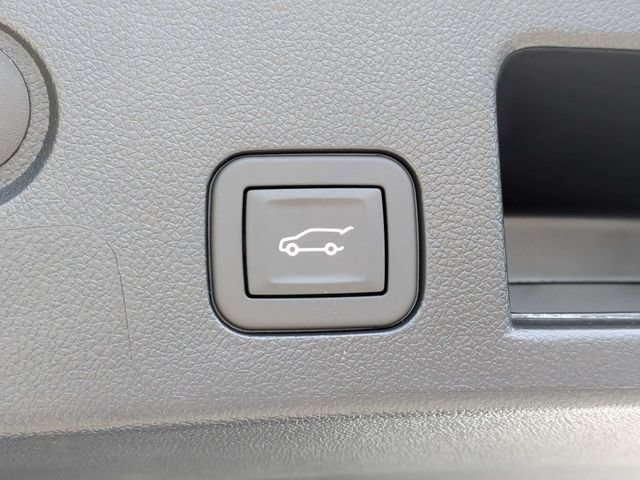 2027 Chevrolet Equinox LT - Photo 14