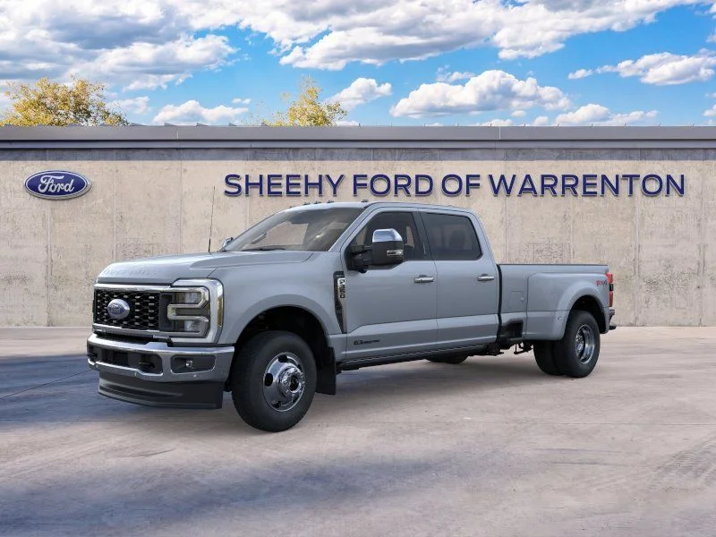 New 2026 Glacier Gray Metallic Tri-Coat Ford Lariat image 3