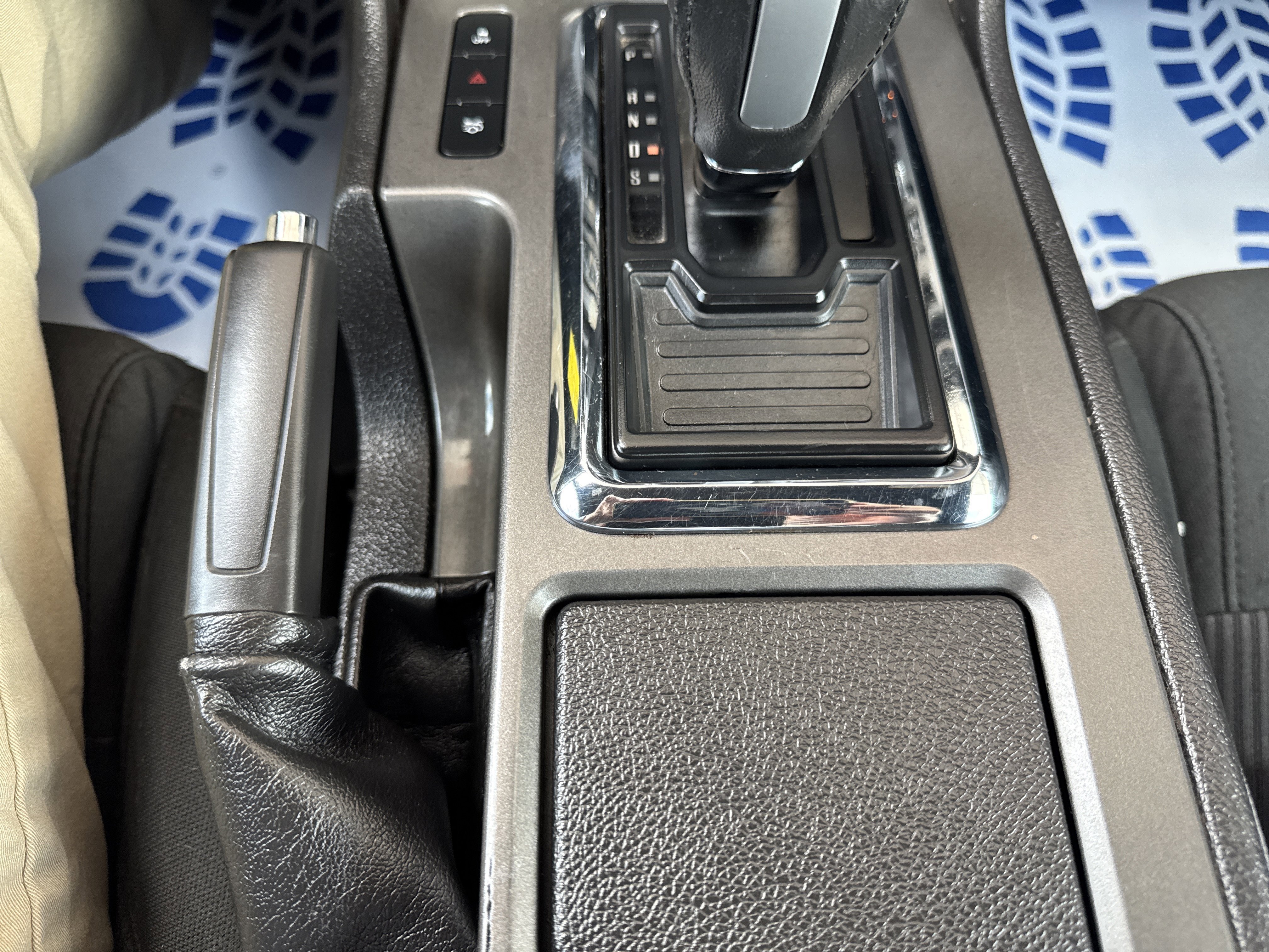 Used 2014 White FORD V6 image 20