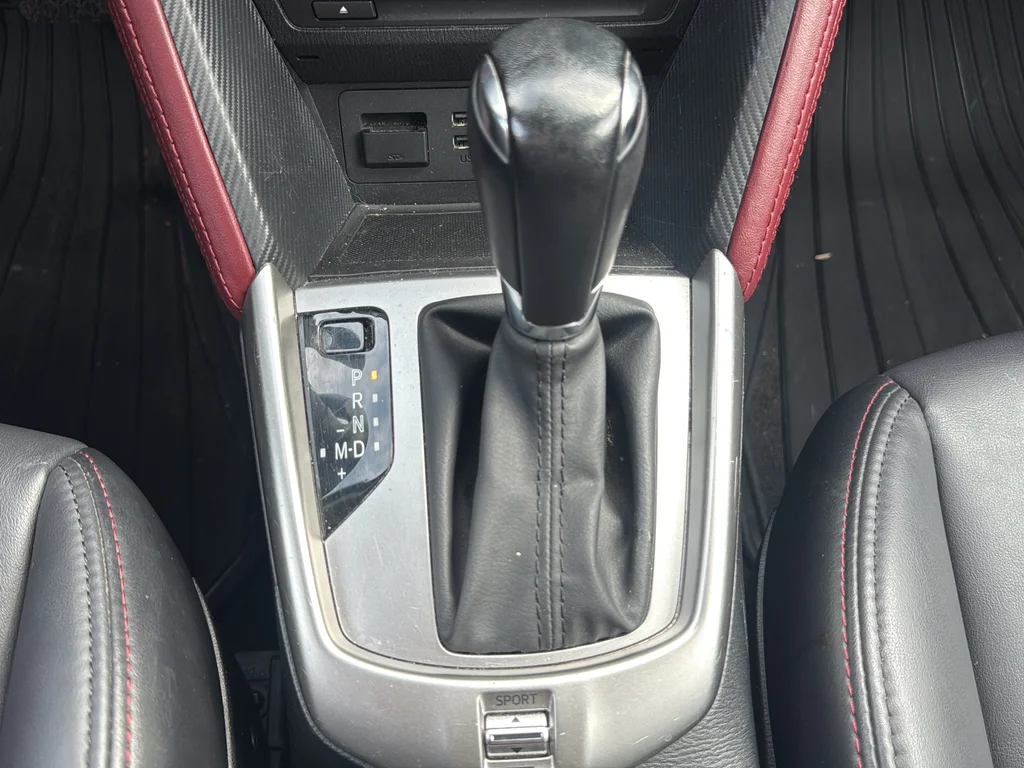 Used 2018 White Mazda Touring image 23
