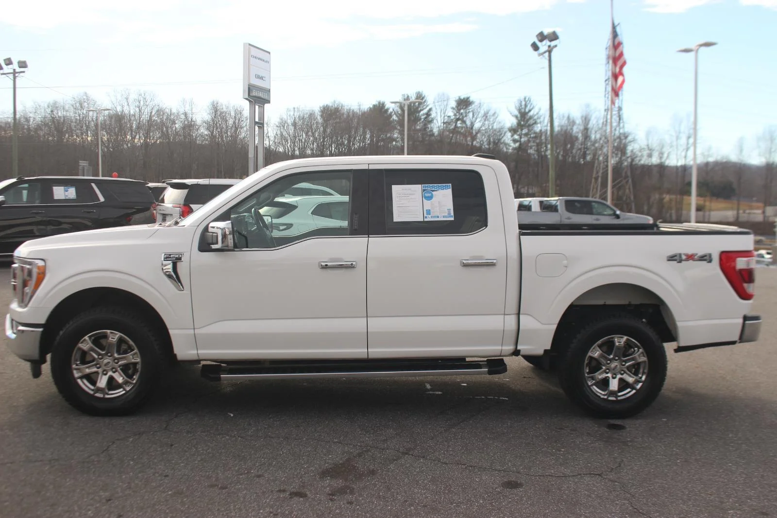 Used 2023 White Ford XL image 4