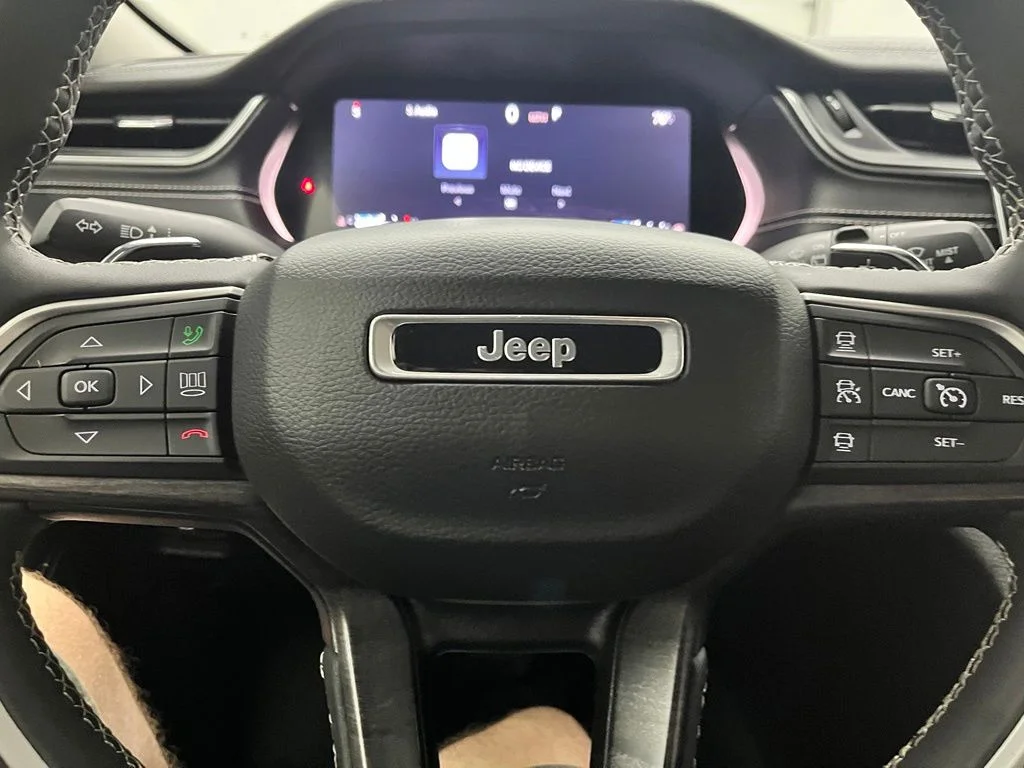 Used 2023 Black Jeep Limited image 22