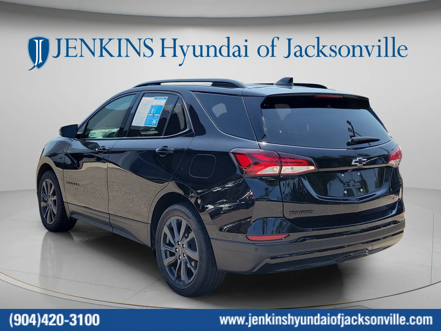 Used 2024 Mosaic Black Metallic Chevrolet RS image 5