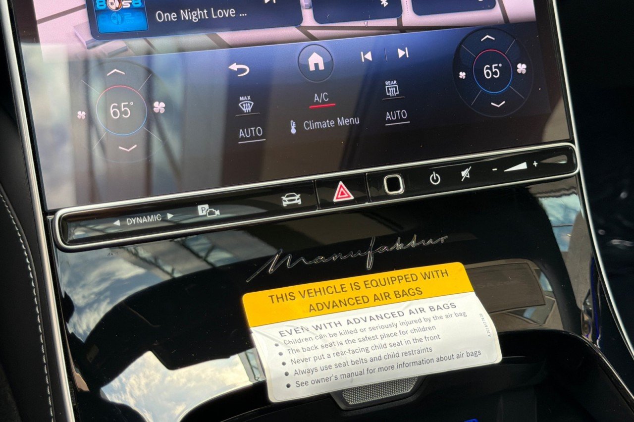 Used 2026 Obsidian Black Metallic Mercedes-Benz Maybach S 680 image 19