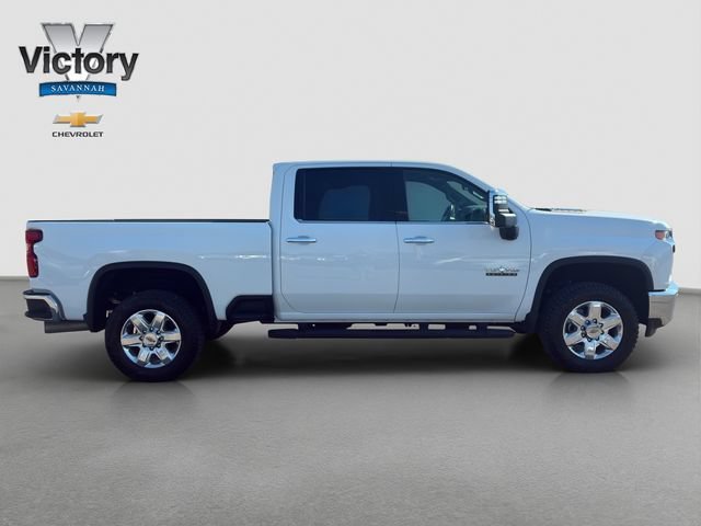 Used 2022 SUMMIT WHITE Chevrolet LTZ image 8