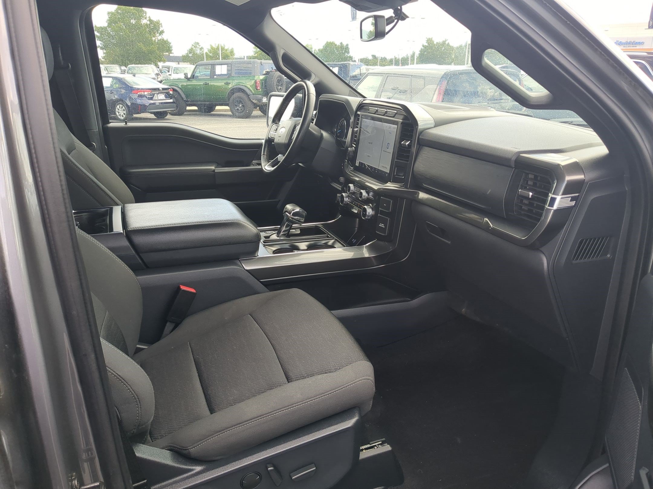 Used 2023 Blue Ford XLT image 30