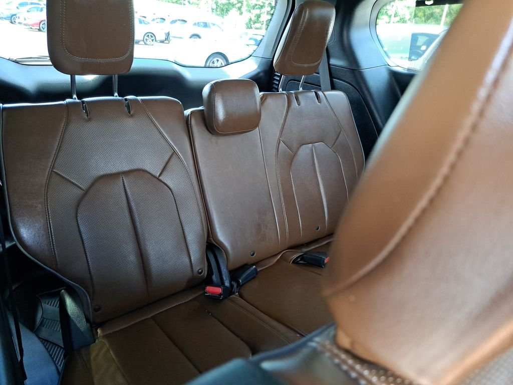 Used 2017 Black Chrysler Limited image 34