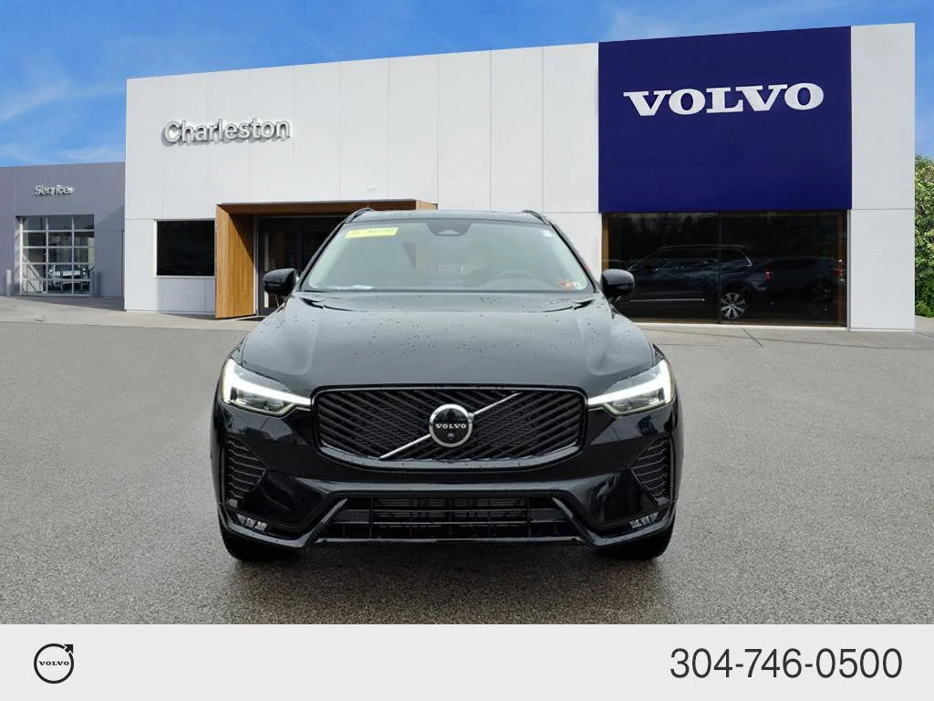 Used 2026 Onyx Black Metallic Volvo Plus image 8