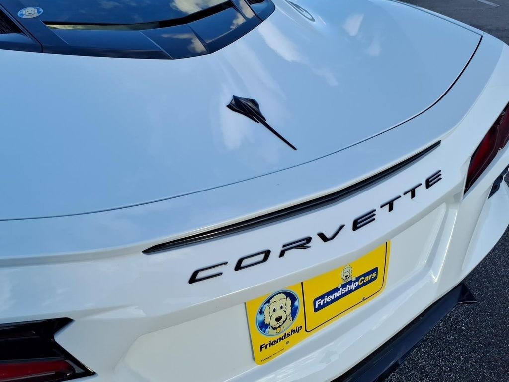 Used 2020 White Chevrolet Stingray image 11