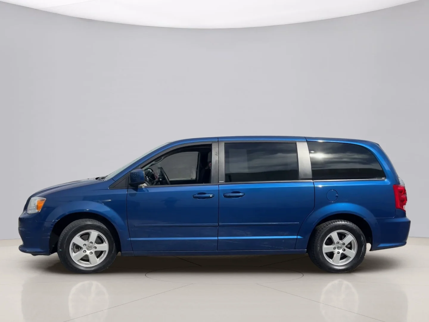 Used 2011 Blue Dodge MAINSTREET image 3