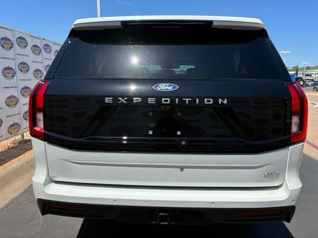 New 2027 Star White Metallic Tri-Coat Ford Active image 5