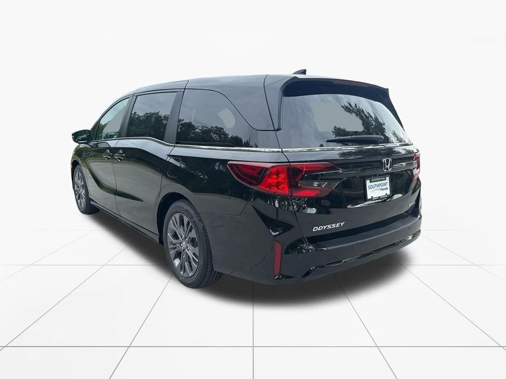 New 2026 Crystal Black Pearl Honda Touring image 6