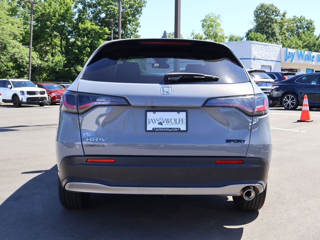 Used 2024  Honda Sport image 6