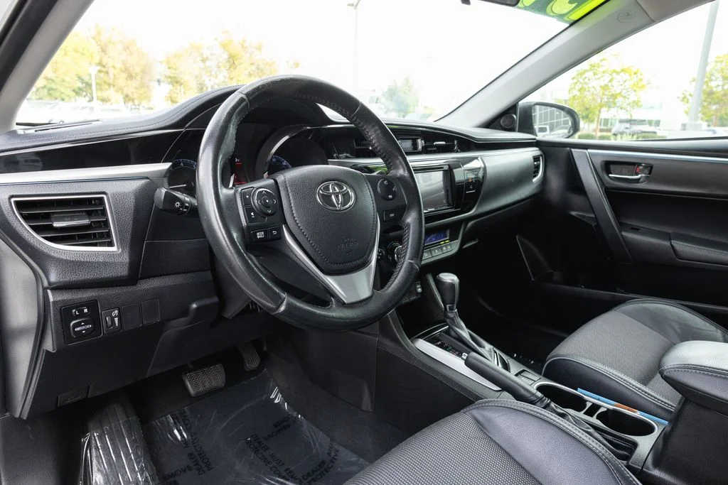 Used 2014 Super White Toyota S image 10