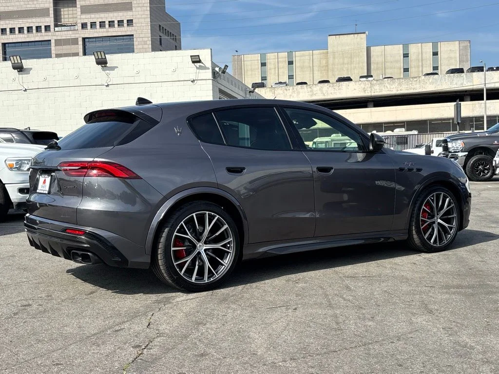 Used 2024  Maserati Trofeo image 3