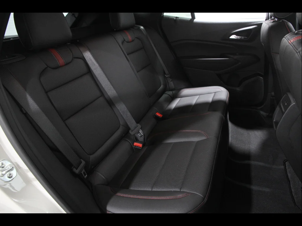 2026 Chevrolet Trax RS - Photo 16