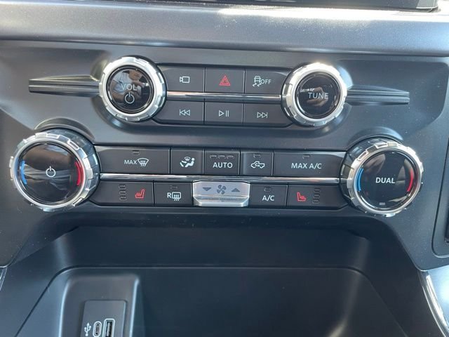 New 2026 Carbonized Gray Metallic Ford XLT image 24
