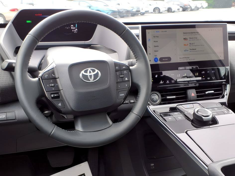 Certified Used 2023 Pearl Toyota Limited image 12