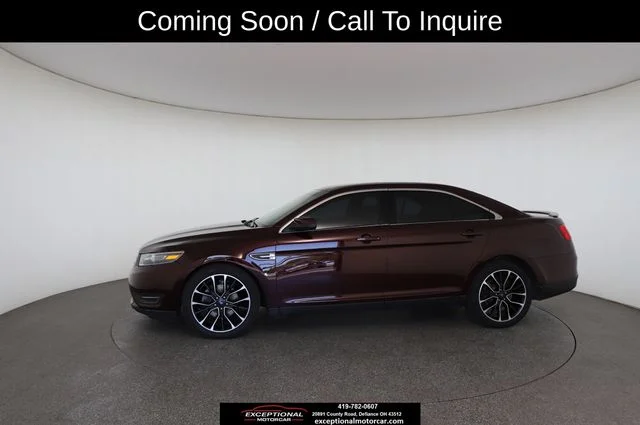 Used 2018 Red Ford SEL image 17