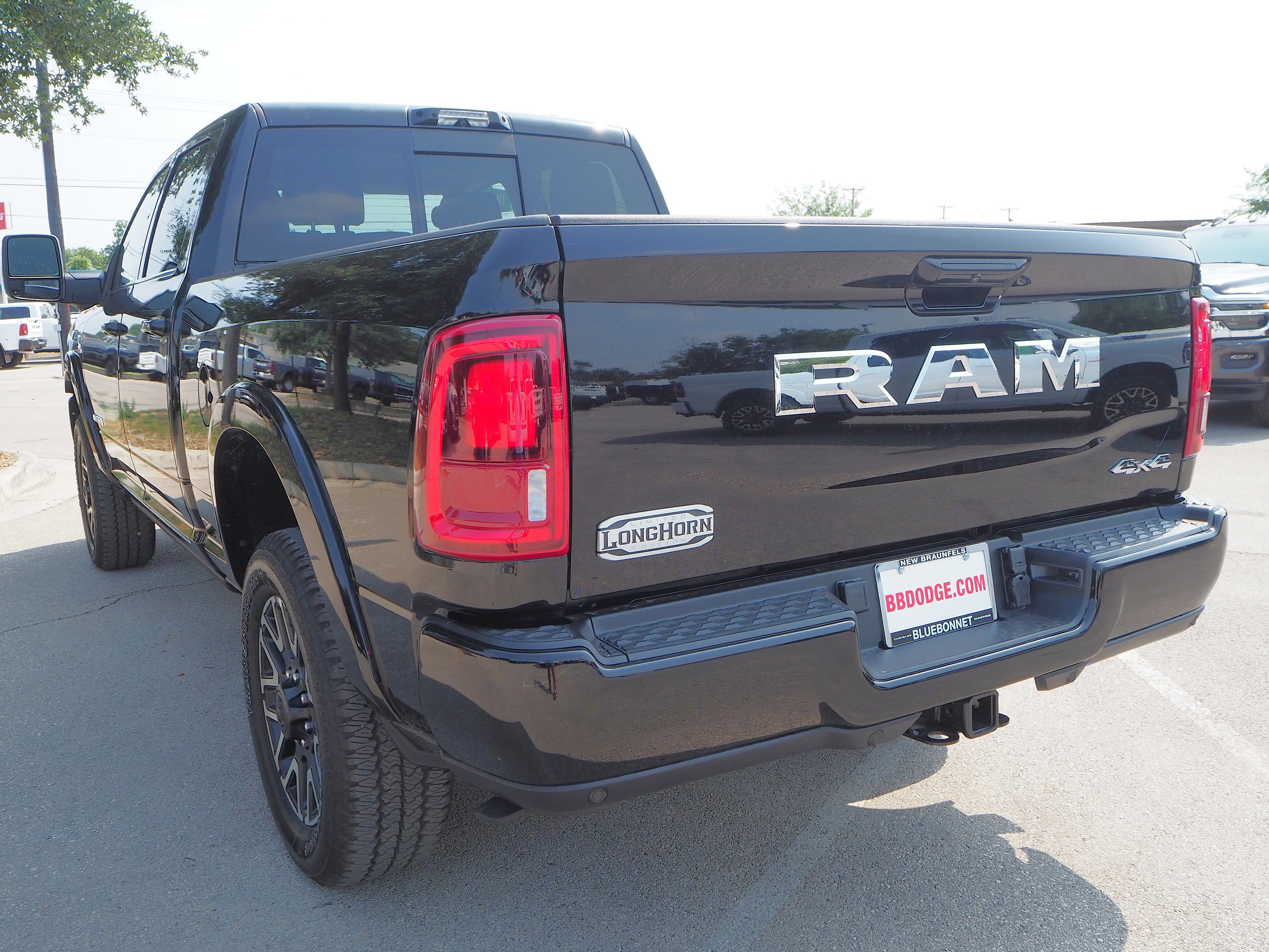 2025 RAM 2500 Limited - Photo 8