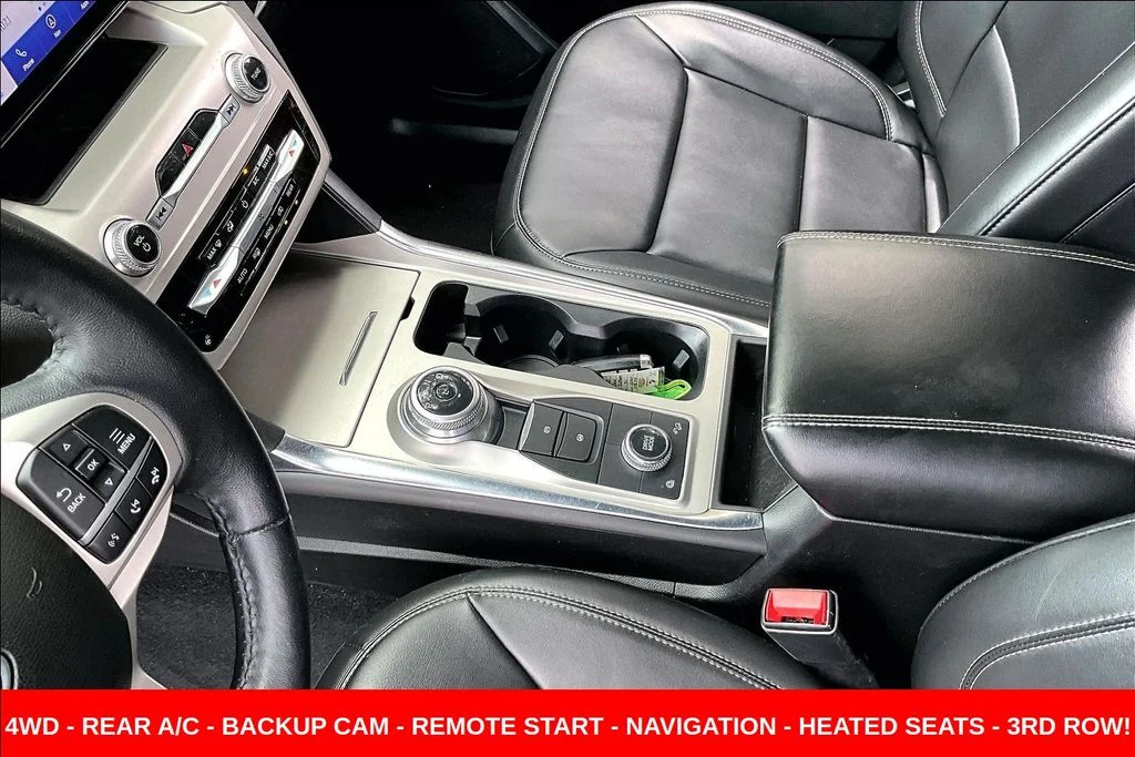 Used 2023 Gray Ford XLT image 18