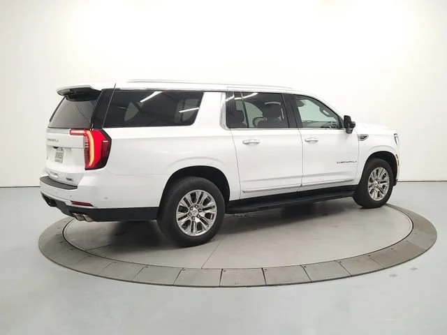 Used 2025 Summit White GMC Denali image 8