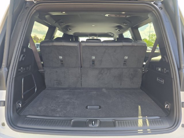 New 2026 Bright White Clear-Coat Exterior Paint Jeep Limited Altitude image 34