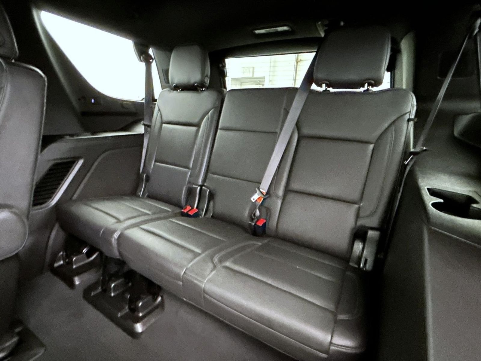Used 2021 Gray Chevrolet Z71 image 20