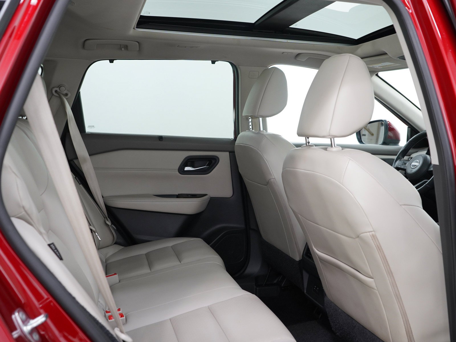 Used 2023  Nissan SV image 14