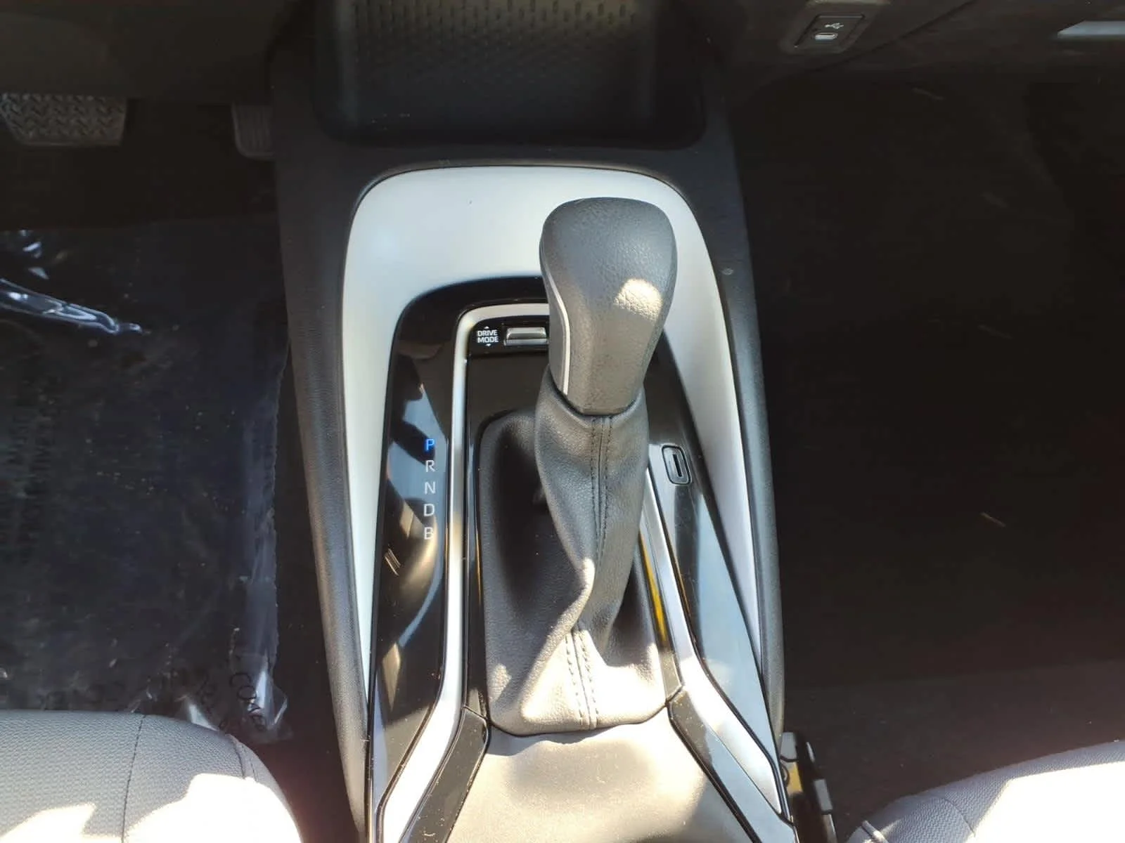 Used 2025 Underground Toyota SE image 16