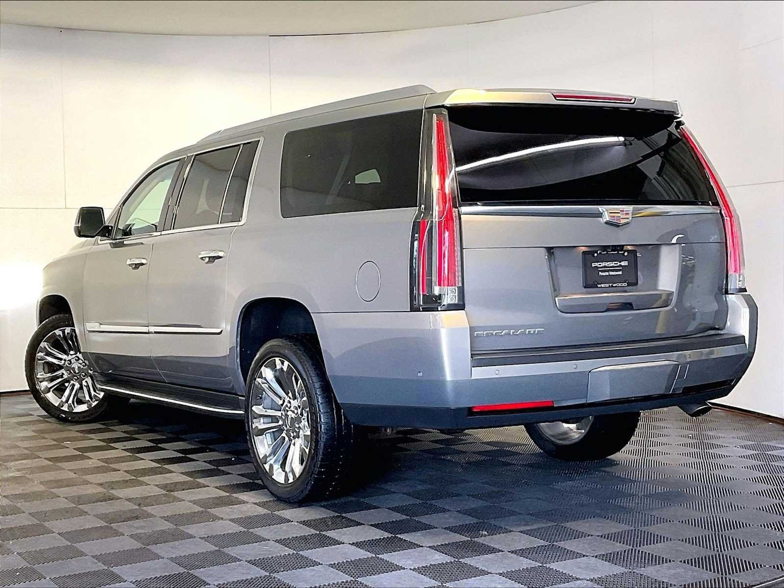 Pre-Owned 2019 Cadillac Escalade ESV Premium Luxury