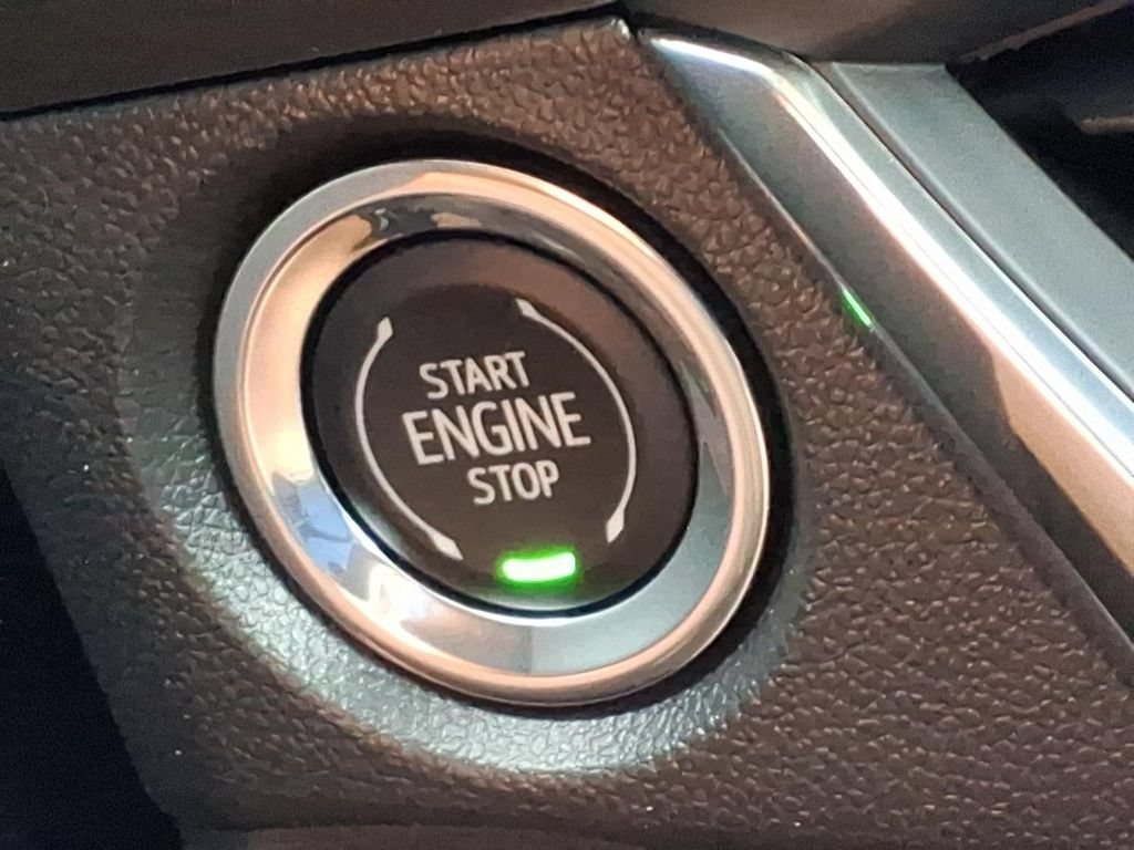 New 2026 Summit White Buick Preferred image 18
