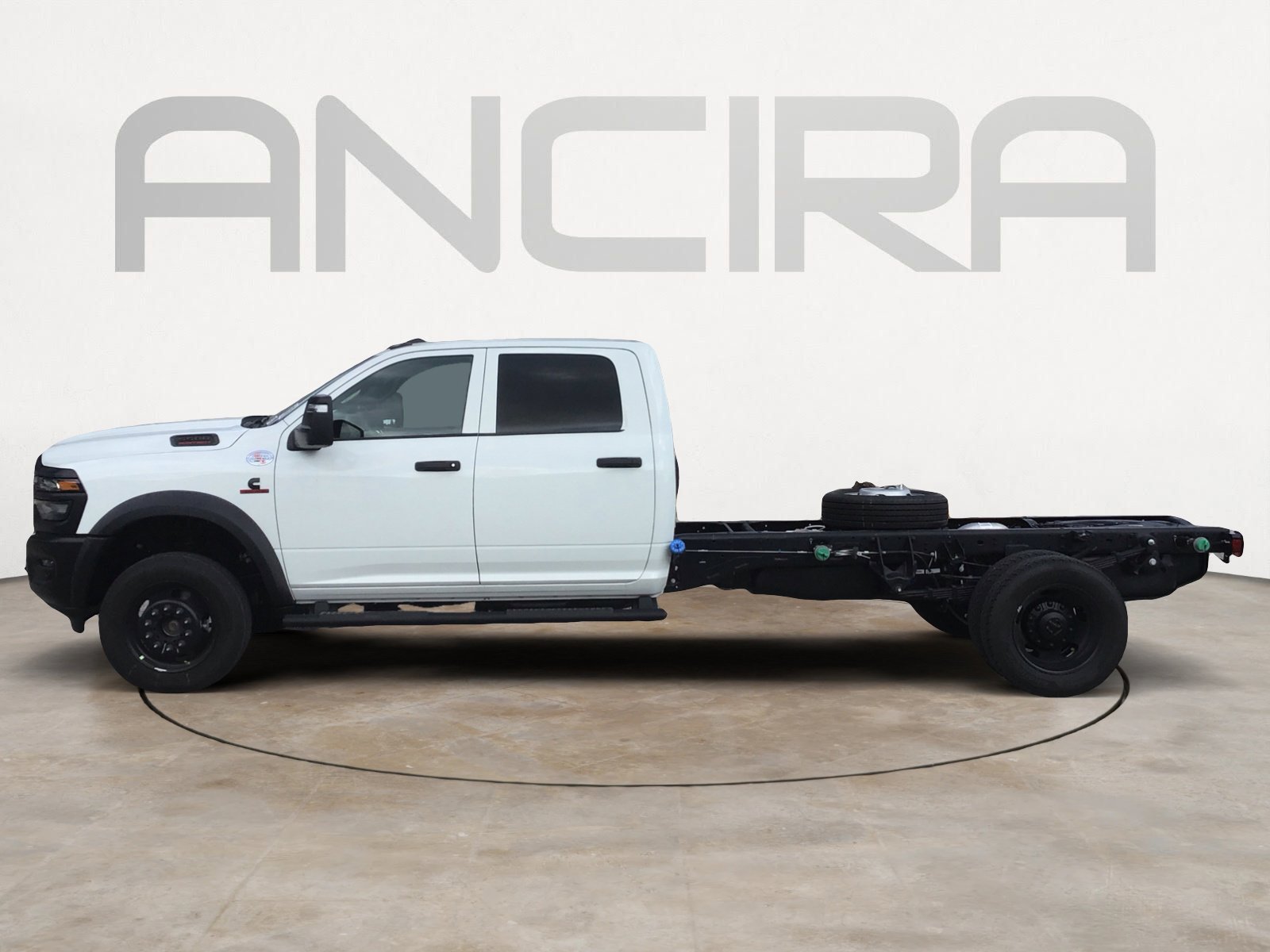 New 2026 Bright White Clearcoat RAM Tradesman image 7