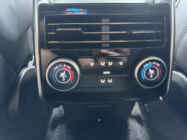New 2025 Amethyst Grey Purple in Gloss finish Land Rover SE image 12