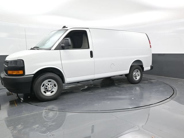 2025 Chevrolet Express Cargo Work Van - Photo 3