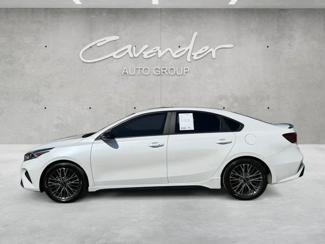 Certified Used 2022 White Kia GT-Line image 14