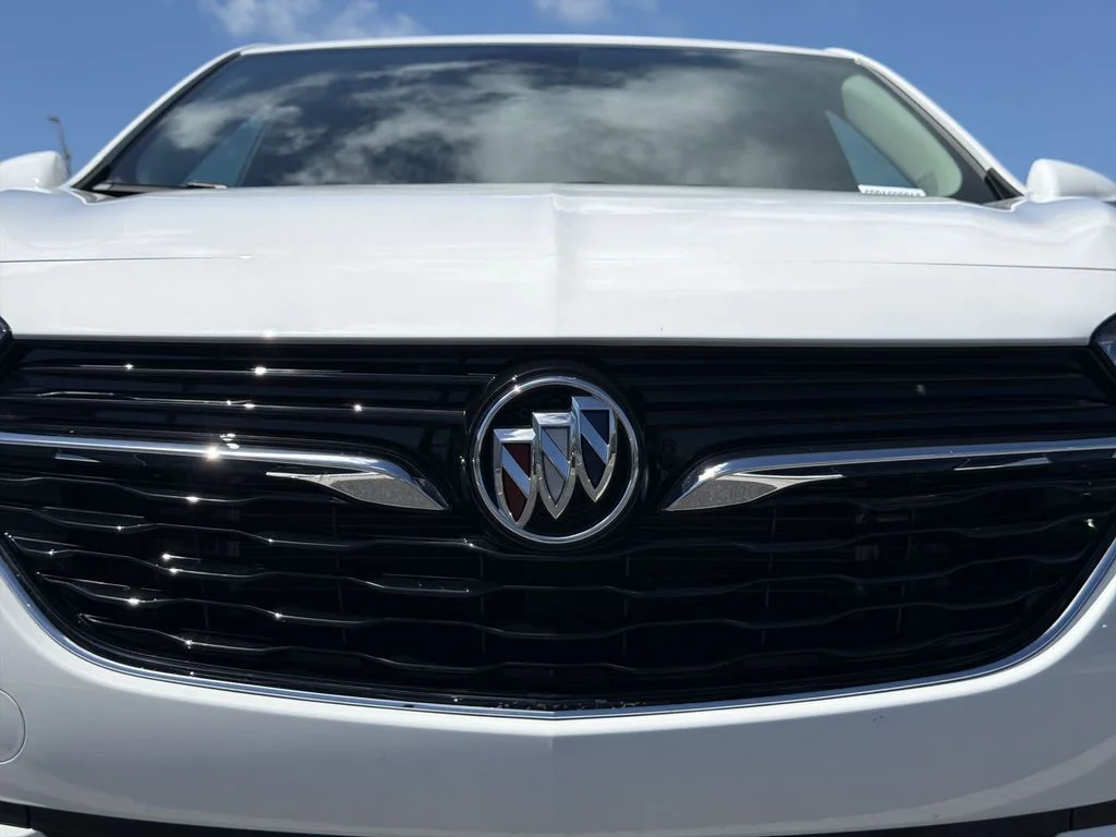 Used 2023 White Buick Preferred image 38