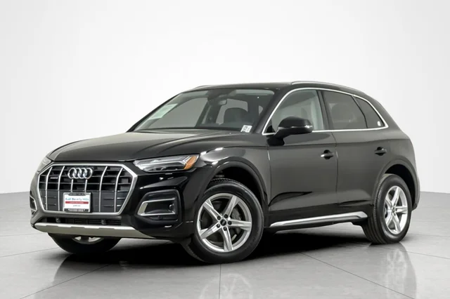 2023 Audi Q5 Premium 40 TFSI quattro