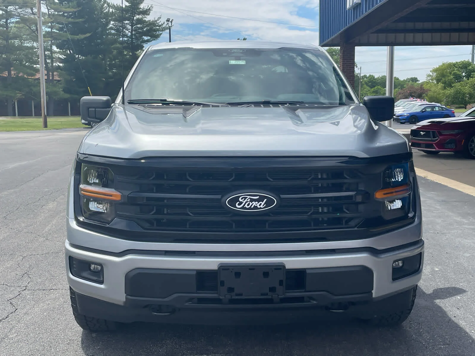 New 2026 Iconic Silver Metallic Ford XLT image 2