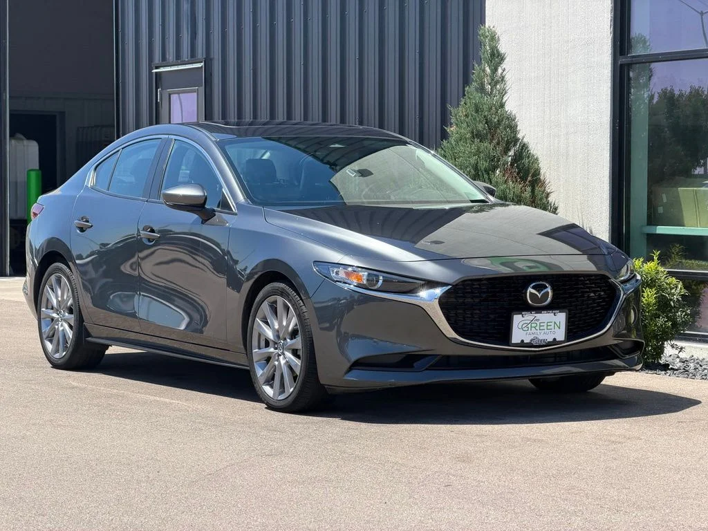 Used 2024 Gray Mazda 2.5 S Preferred Package image 4