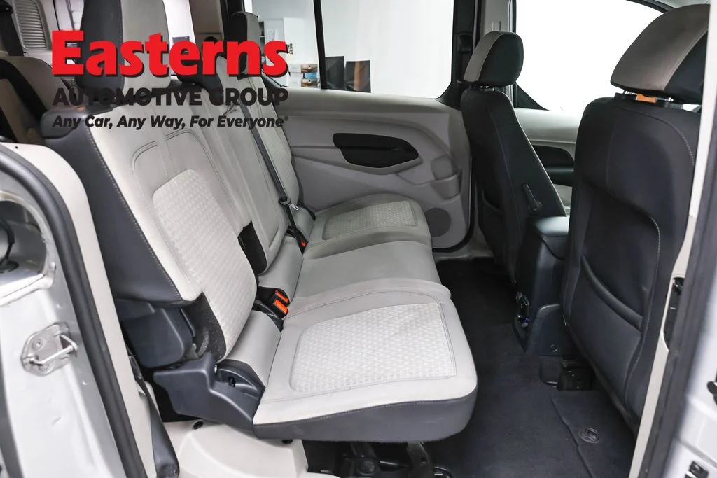 Used 2022 Silver Ford XLT image 22