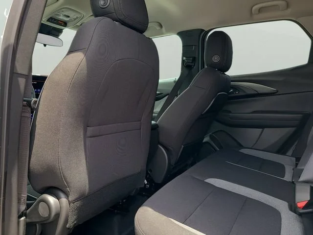 New 2026 Summit White Chevrolet LT image 10