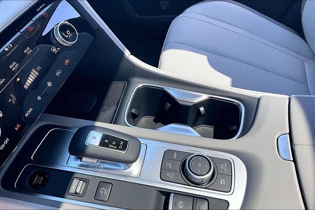 2027 INFINITI QX60 LUXE - Photo 15