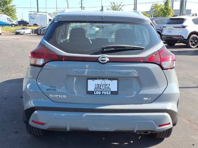 Used 2024 Gray Nissan SV image 18