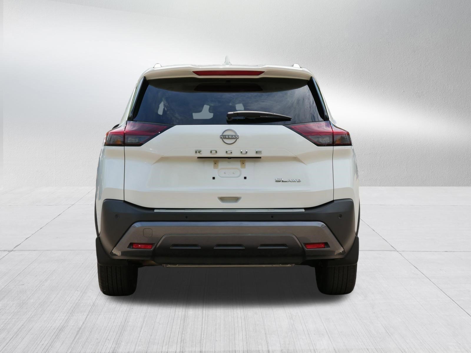 Certified Used 2023 Pearl White Tricoat Nissan SL image 6