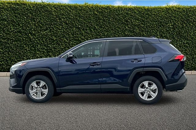 Certified Used 2025  Toyota XLE image 7
