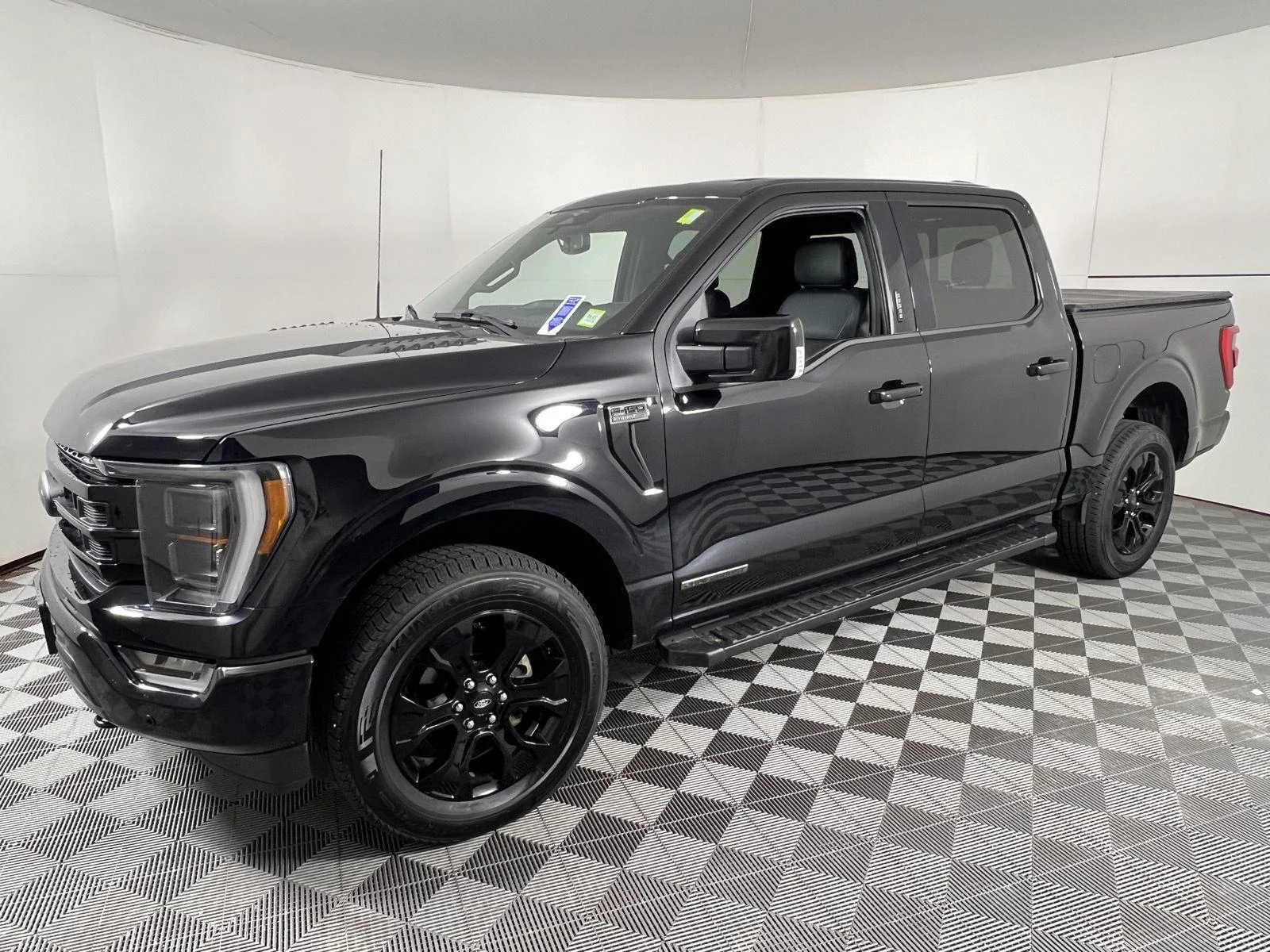 Used 2023 Agate Black Ford LARIAT image 6