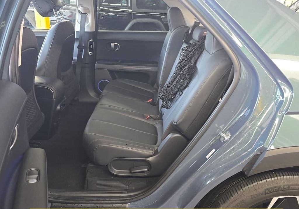 Used 2022 Green Hyundai SEL image 8