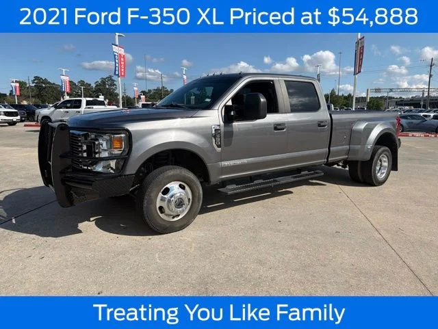 2021 Ford F-350 XL 4x4 Crew Cab 8' Box DRW's photo